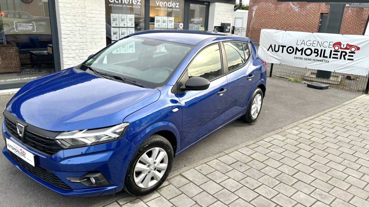 Dacia Sandero III 1.0 SCE 65 ESSENTIEL — 1
