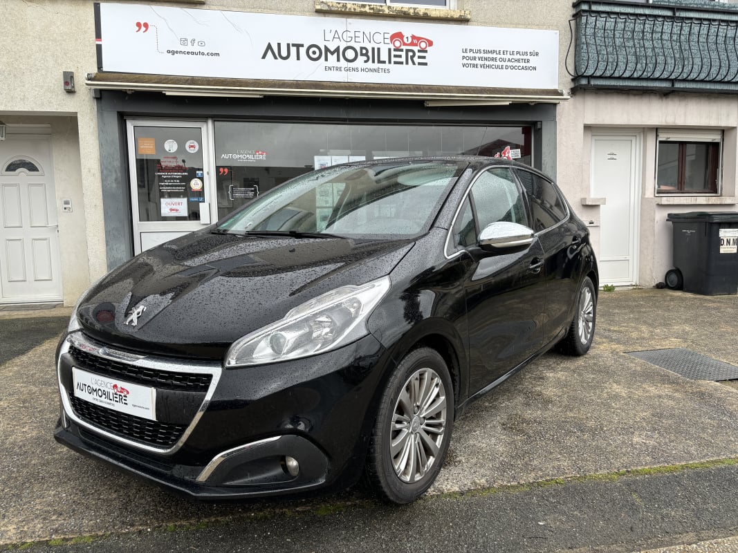 Peugeot 208 82 cv Allure 5 Portes — 1
