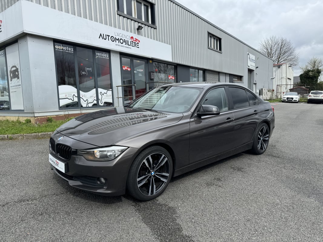 BMW Série 3 320D 163 CH LUXURY BVA8 — 1