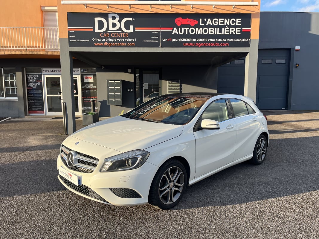 Mercedes-Benz Classe A Inspiration 200 CDi 2.1 136 cv Caméra de recul/Toit Ouvrant Panoramique — 1