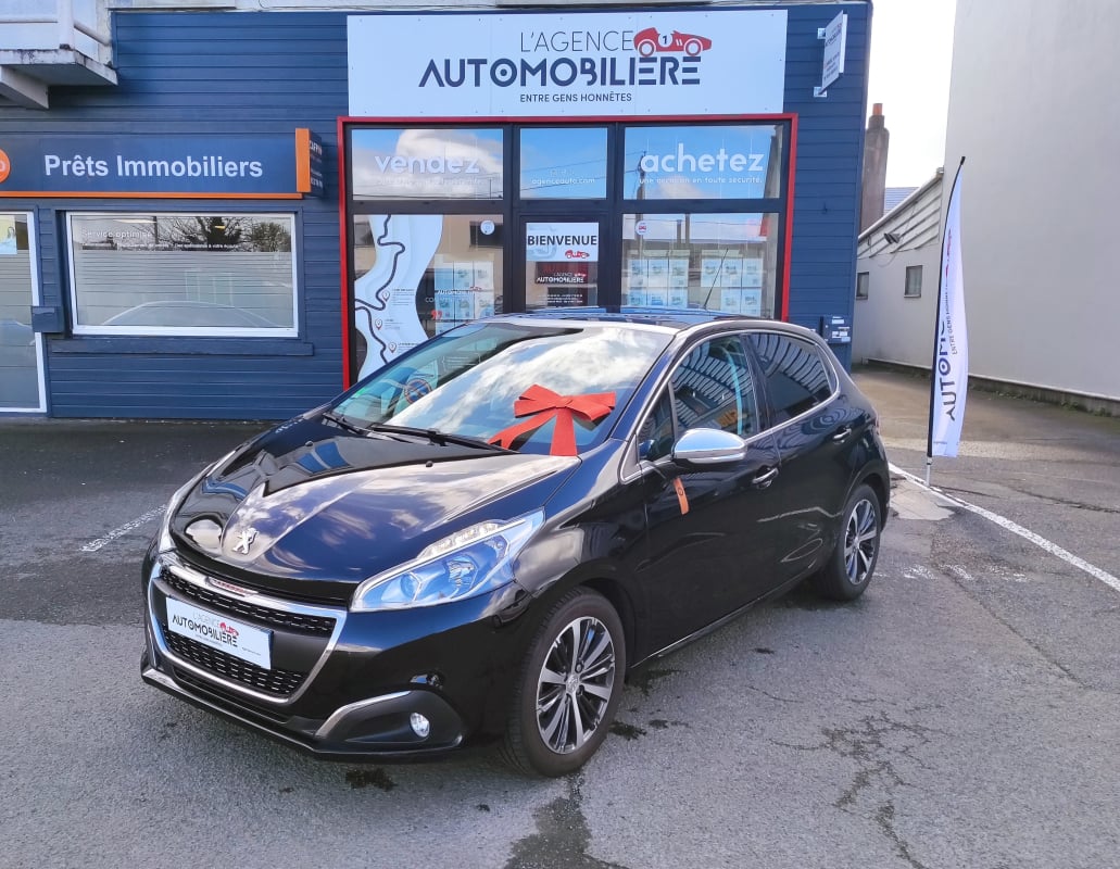 Peugeot 208 1.2 110ch Essence BVM5 Rolland Garros — 1