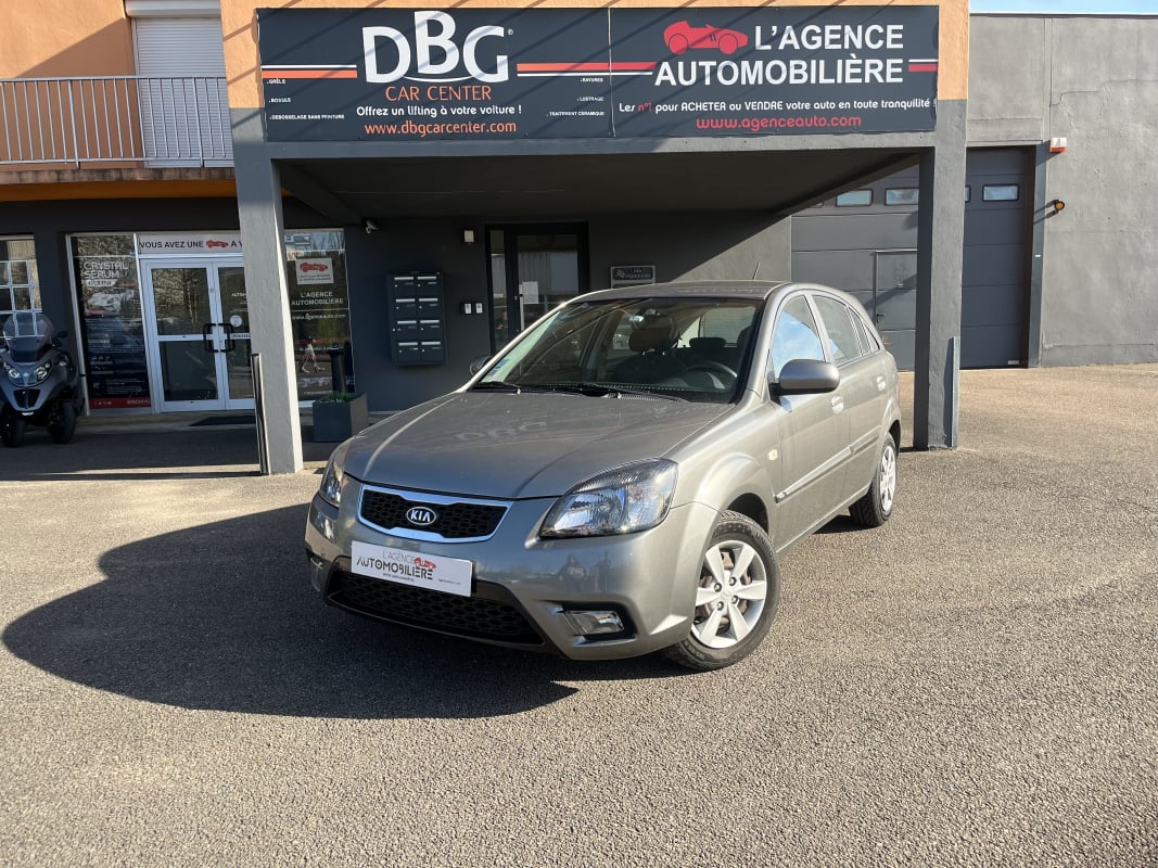 Kia Rio 1.4i 97cv Style - Climatisation/Prise Jack/Vitres AV électriques — 1