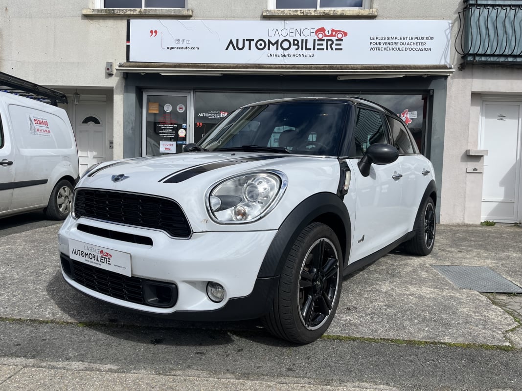 Mini Countryman Cooper S - Red hot chili - 1.6i 184cv ALL4 - Steptronic — 1