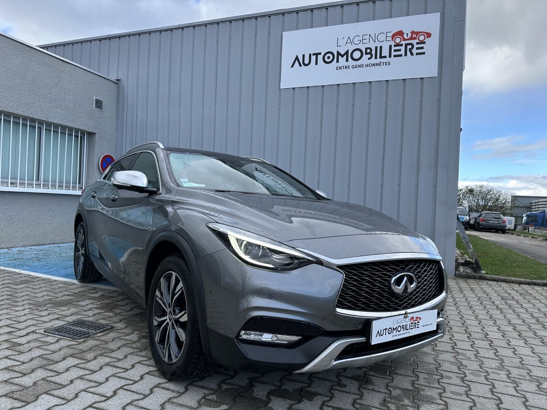Infiniti QX30 2.2L AWD 170 CV 4X4 — 1