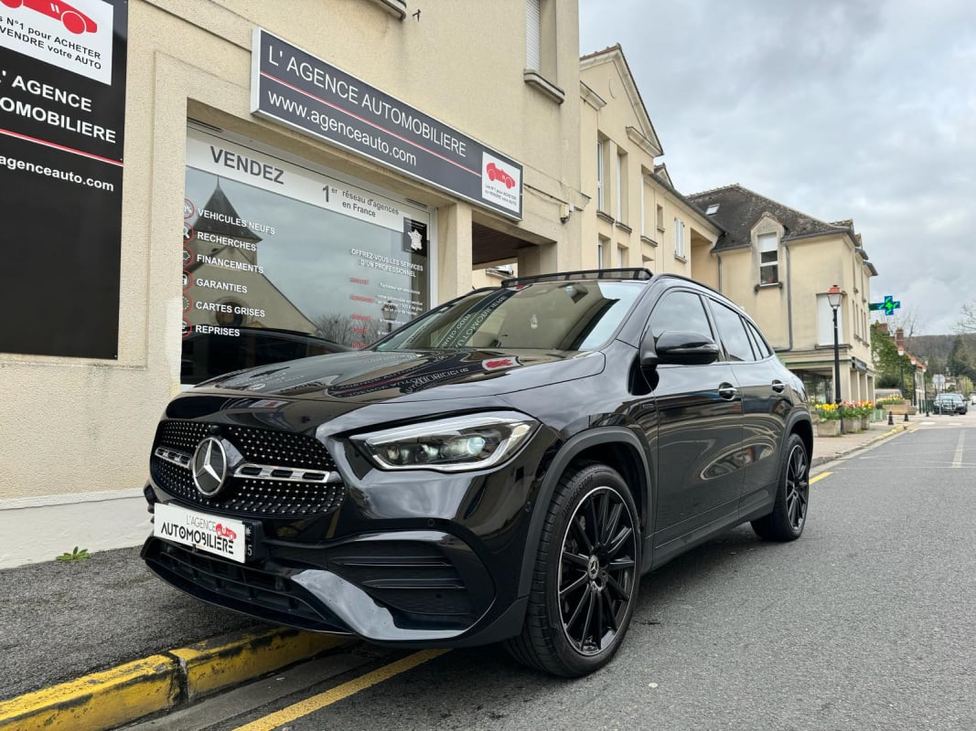 Mercedes-Benz Classe GLA 250e EQ Power AMG-LINE FULL OPTION! — 1