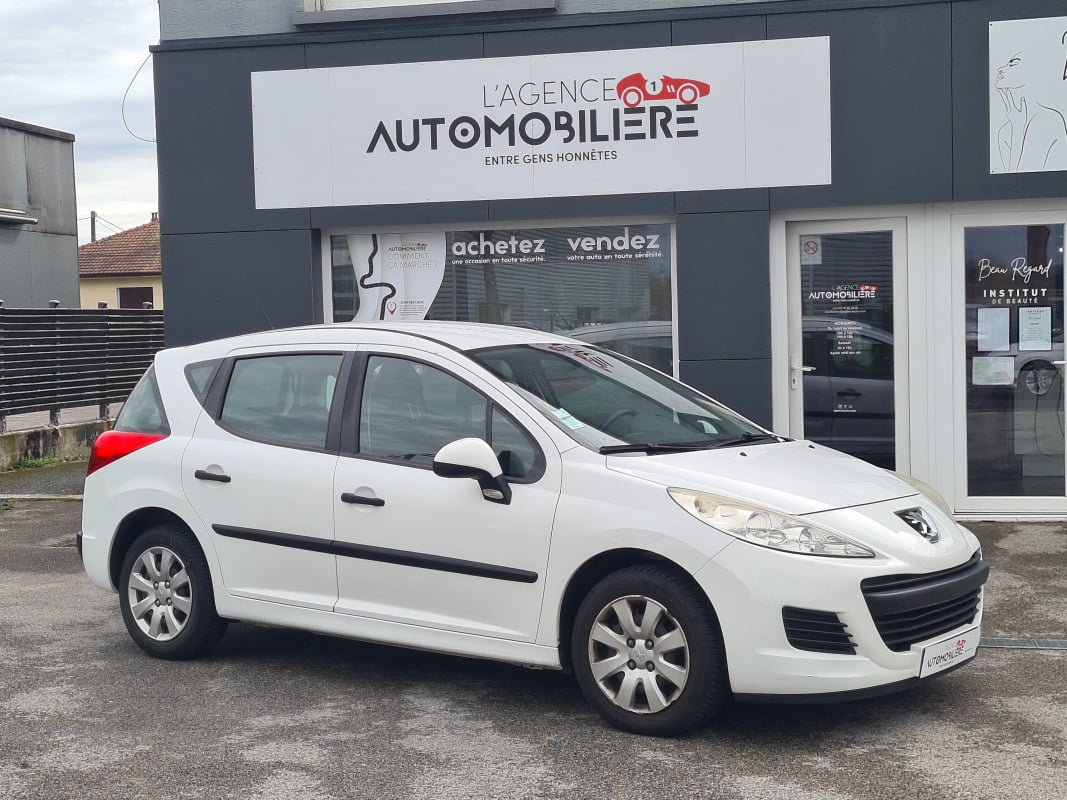 Peugeot 207 SW 1.4 e 75 cv URBAN — 1