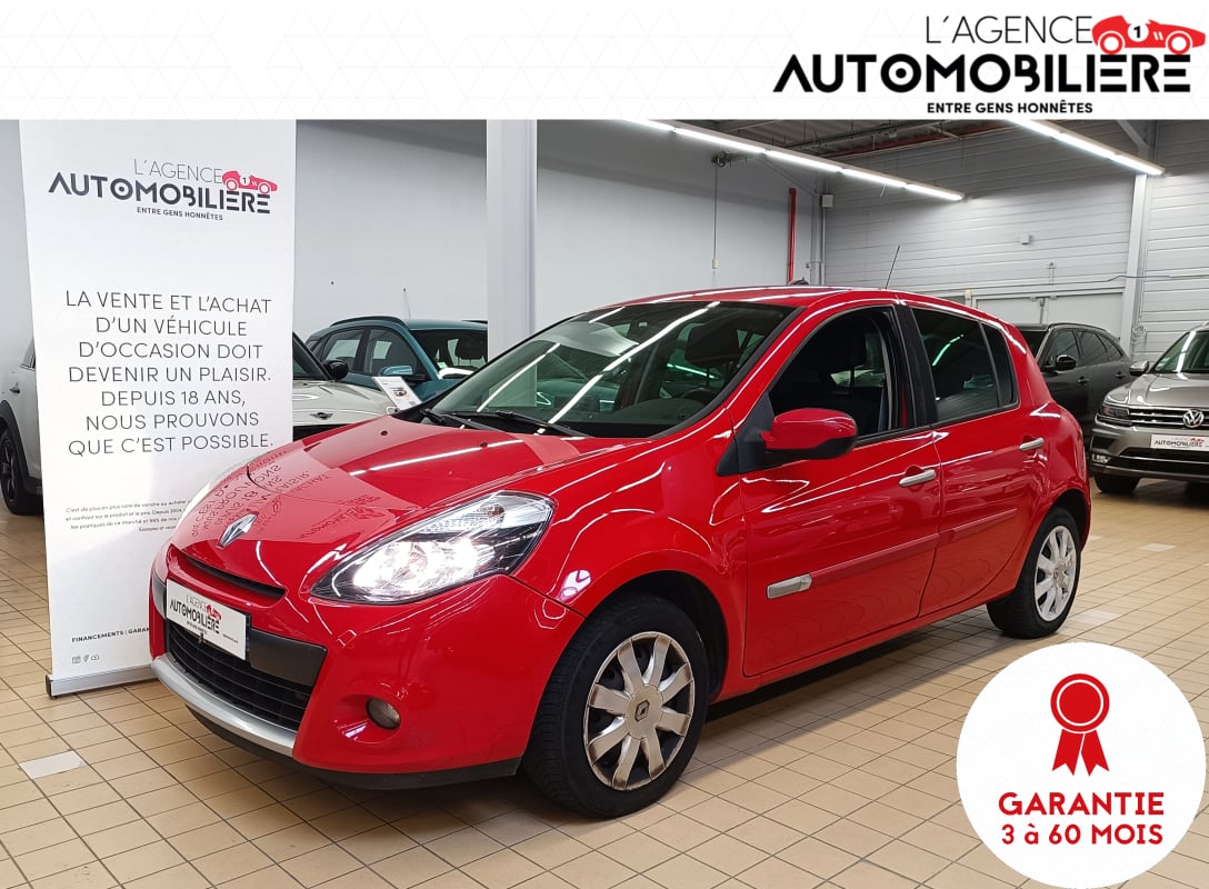 Renault Clio 1.5 DCI 85 DYNAMIQUE TOMTOM 5P — 1