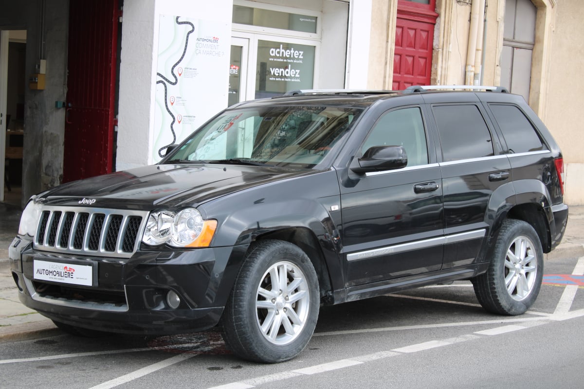 Jeep Grand Cherokee 3.0 CRD 220 OVERLAND AWD BVA ( Toit ouvrant, Moteur à chaîne, Sièges Chauffants ... ) — 1
