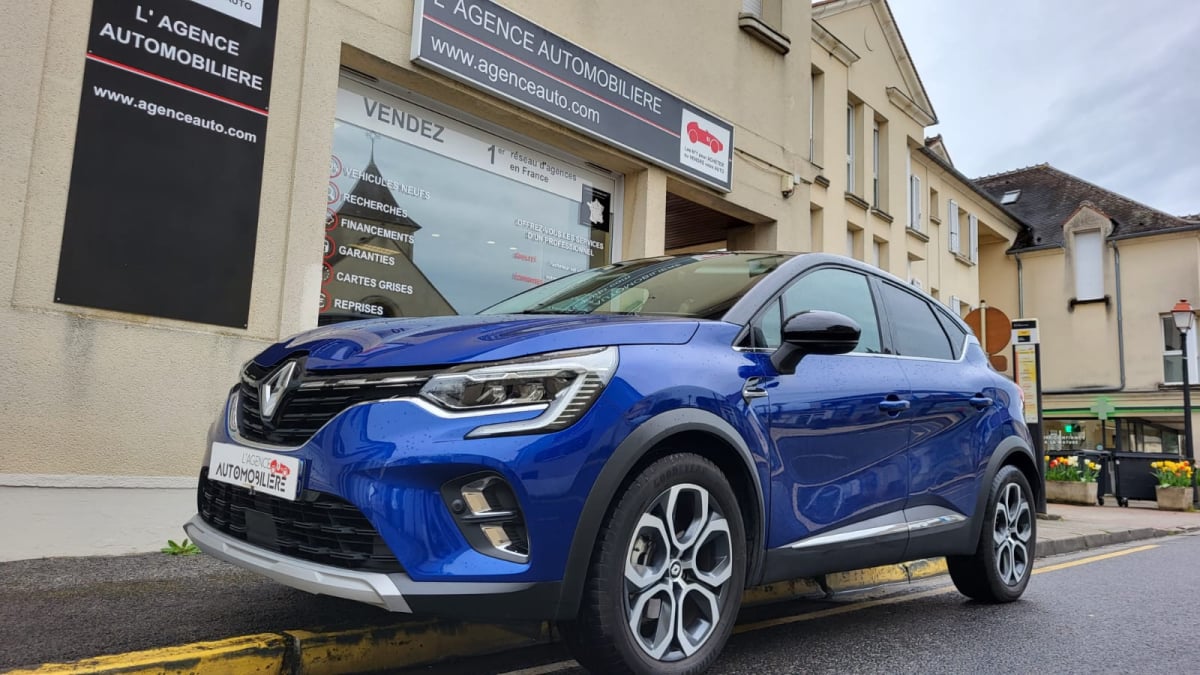 Renault Captur II 1.6 E-TECH 145cv Hybrid BVA INTENS PREMIERE MAIN — 1