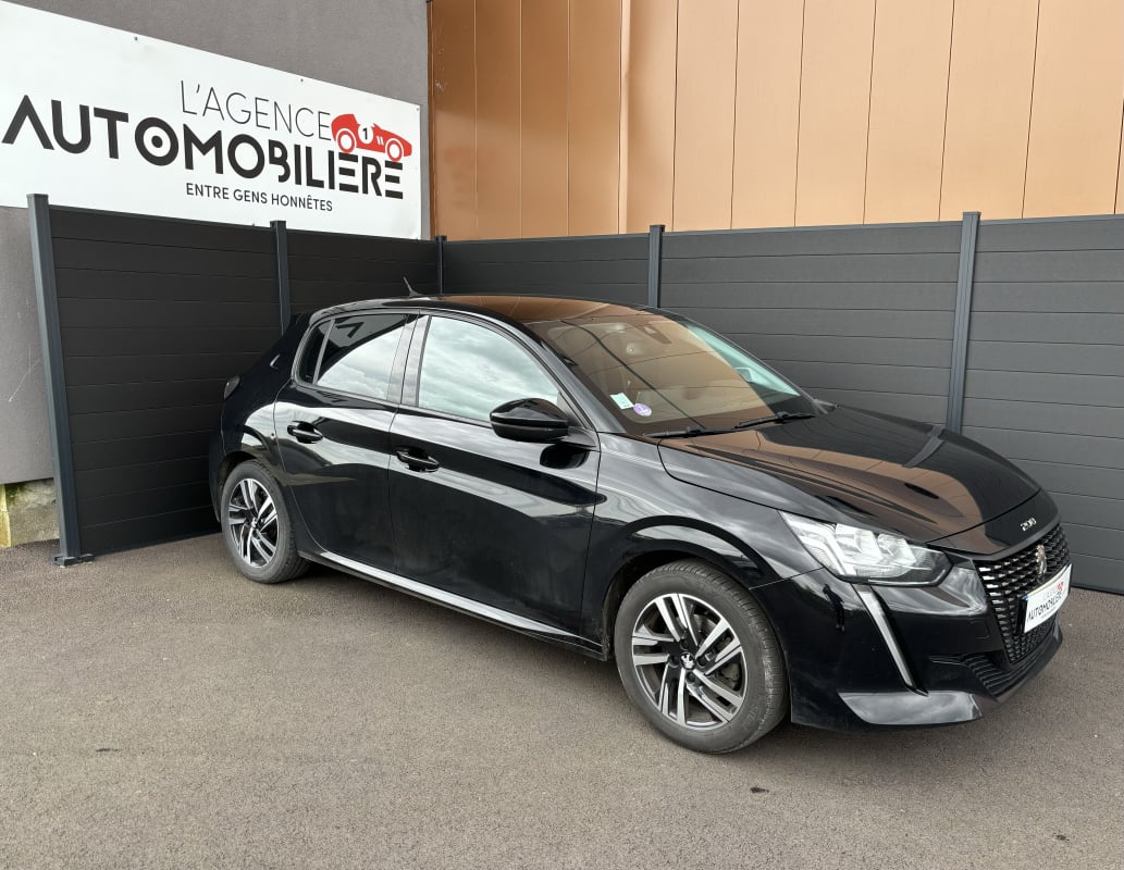 Peugeot 208 1.2 PURETECH 100 ALLURE — 2