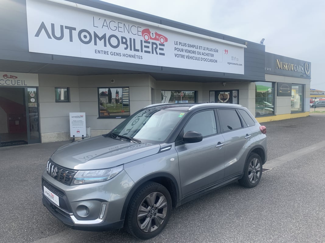 Suzuki Vitara 1.4 HYBRID PRIVILEGE — 1