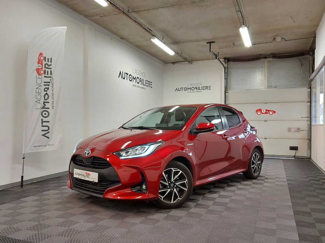 Toyota Yaris IV 116H DESIGN — 1