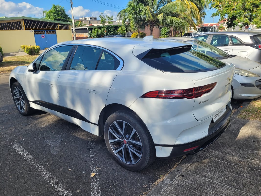 Jaguar I-Pace EV400 90KW — 12