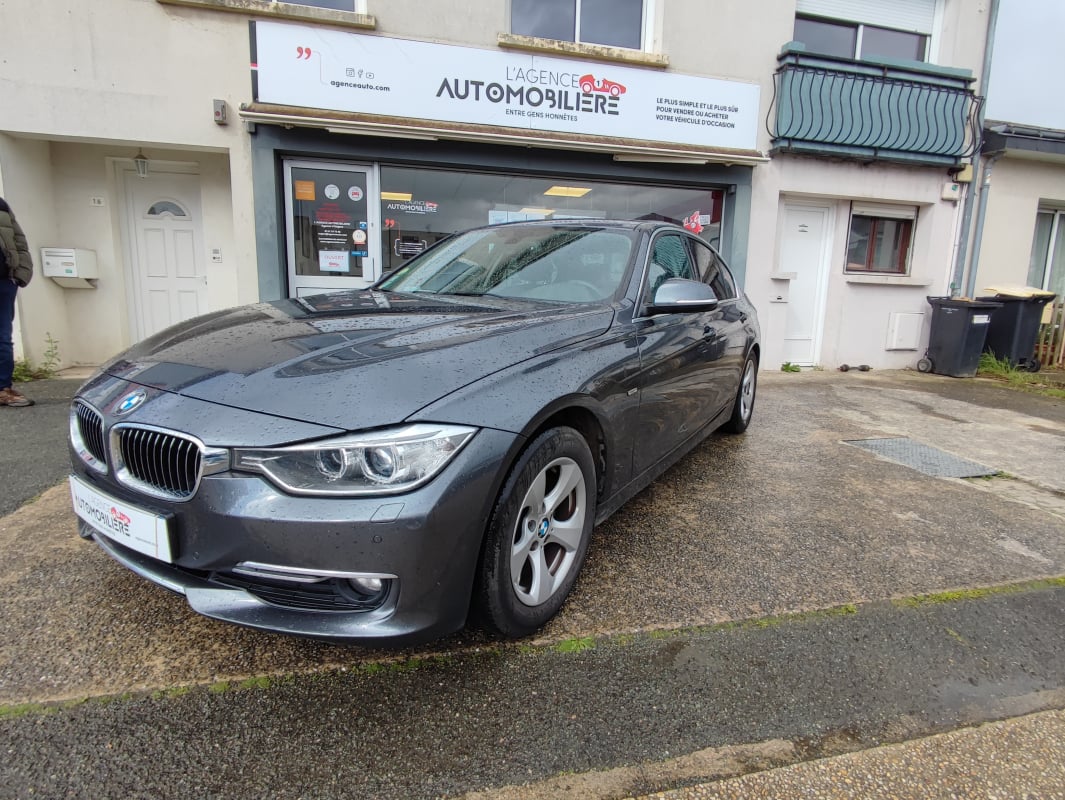 BMW Série 3 Berline 320d 2.0 d Luxury 163 cv Boîte auto toit ouvrant — 1