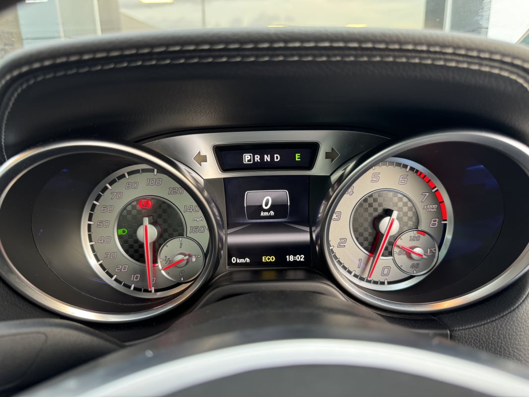 Mercedes-Benz SL SL 350 V6 306 Cv 7-Gtronic+ (R231) RHD — 32