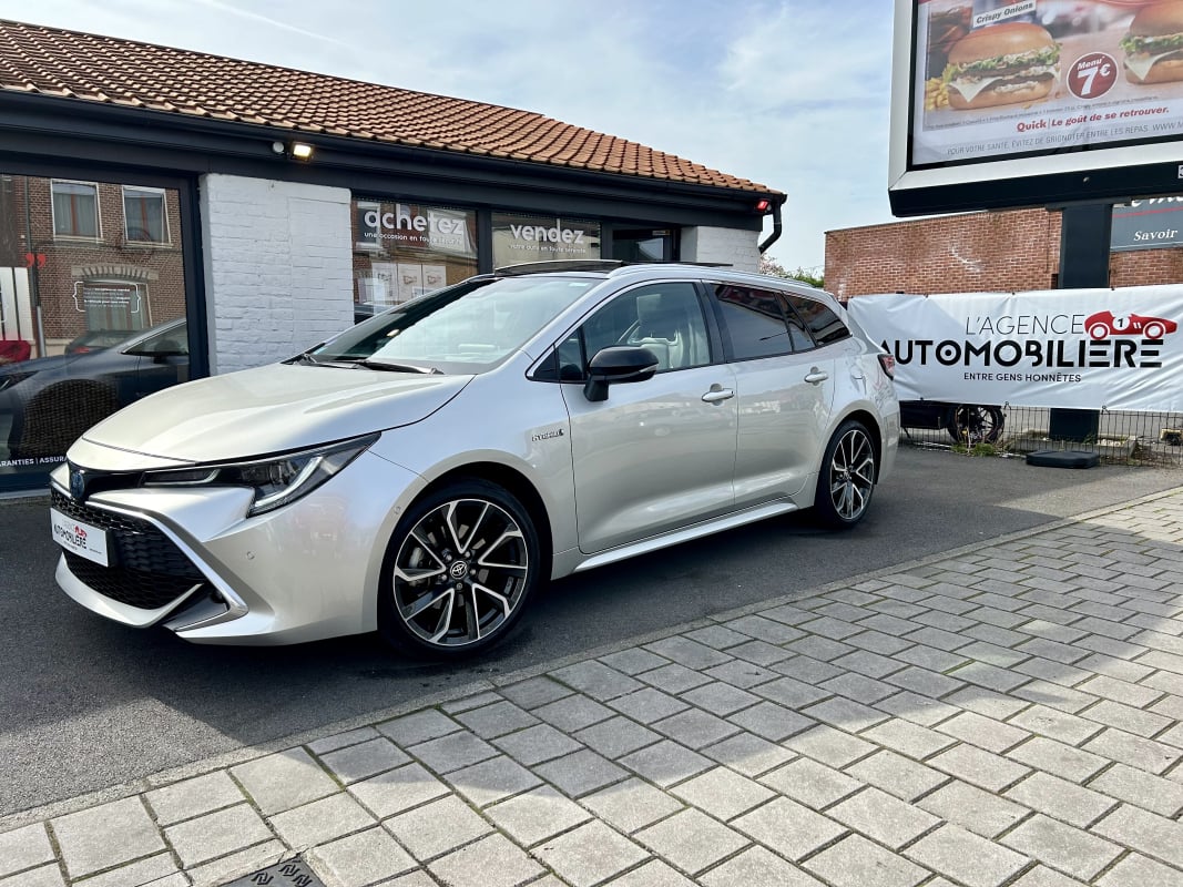 Toyota Corolla TOURING SPORTS 2.0 HYBRIDE 184H COLLECTION FEUX MATRIX TOIT OUVRANT JBL CUIR — 1