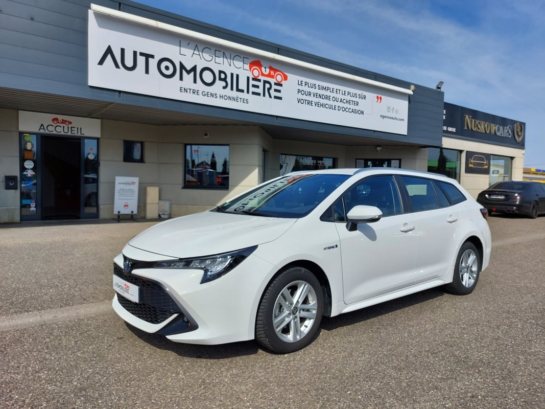 Toyota Corolla Touring Sport Hybride 122h Dynamic — 1