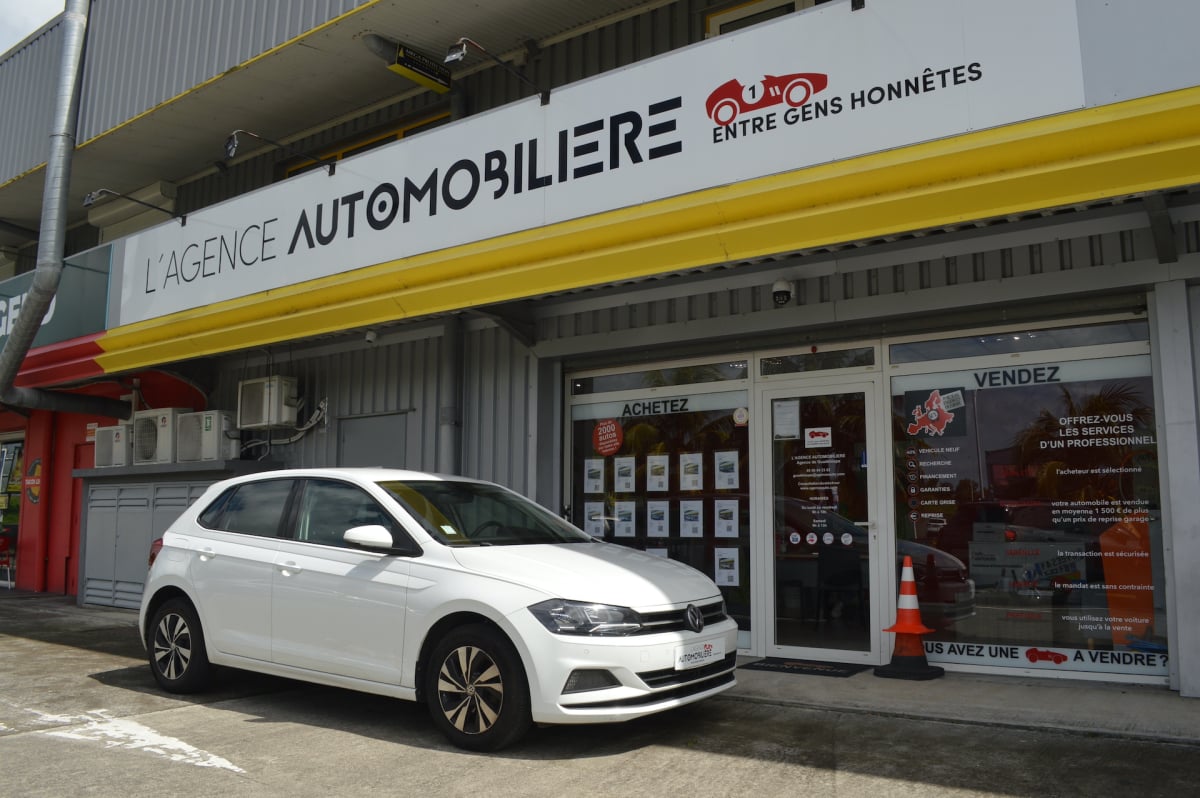 Volkswagen Polo 1.0 TSI 95ch confortline — 1