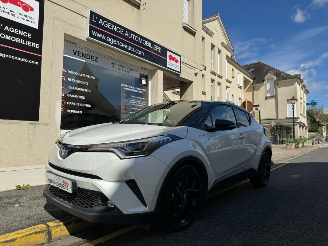 Toyota C-HR Hybrid 122 GRAPHIC — 1