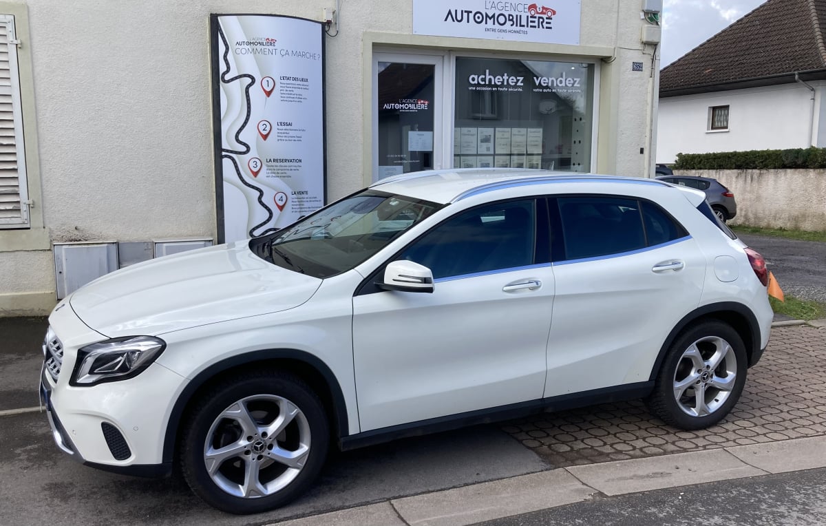 Mercedes-Benz Classe GLA 220D SENSATION 175 ch. — 1