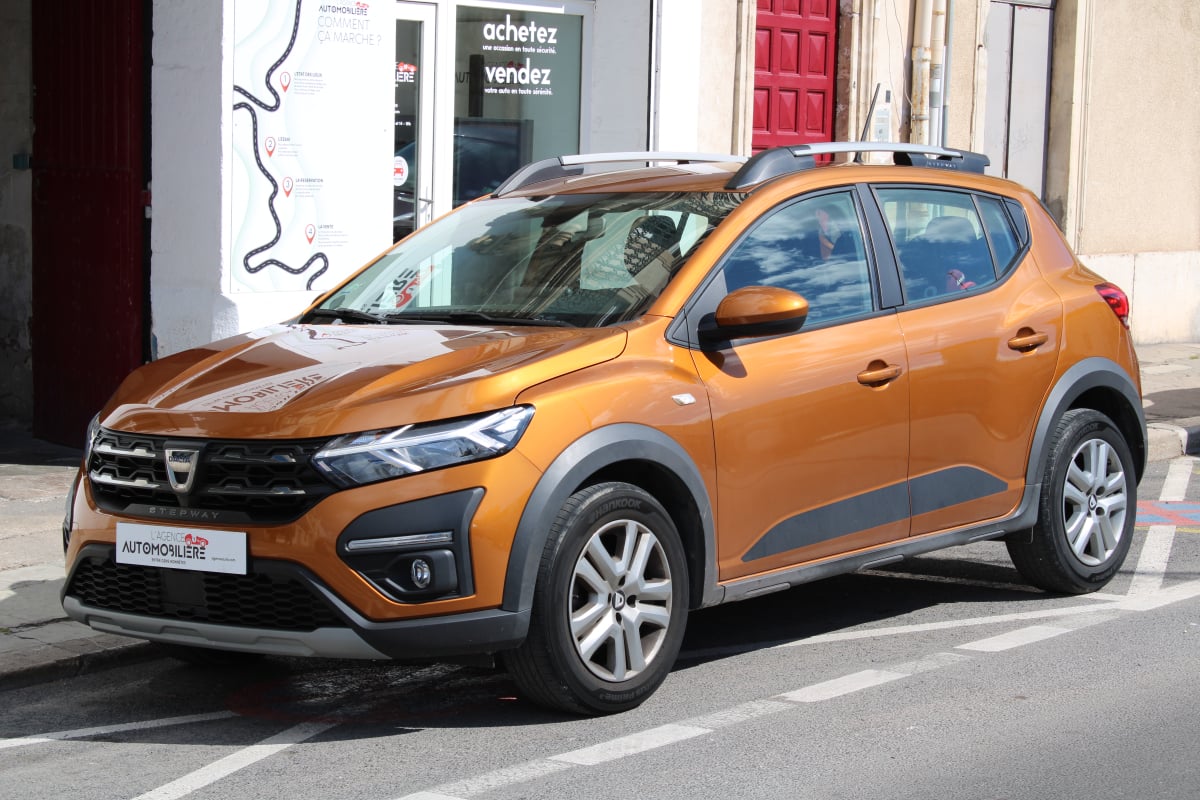 Dacia Sandero STEPWAY 1.0 ECO-G 100 CONFORT (1ère main, CarPlay, Caméra de recul,..) — 1