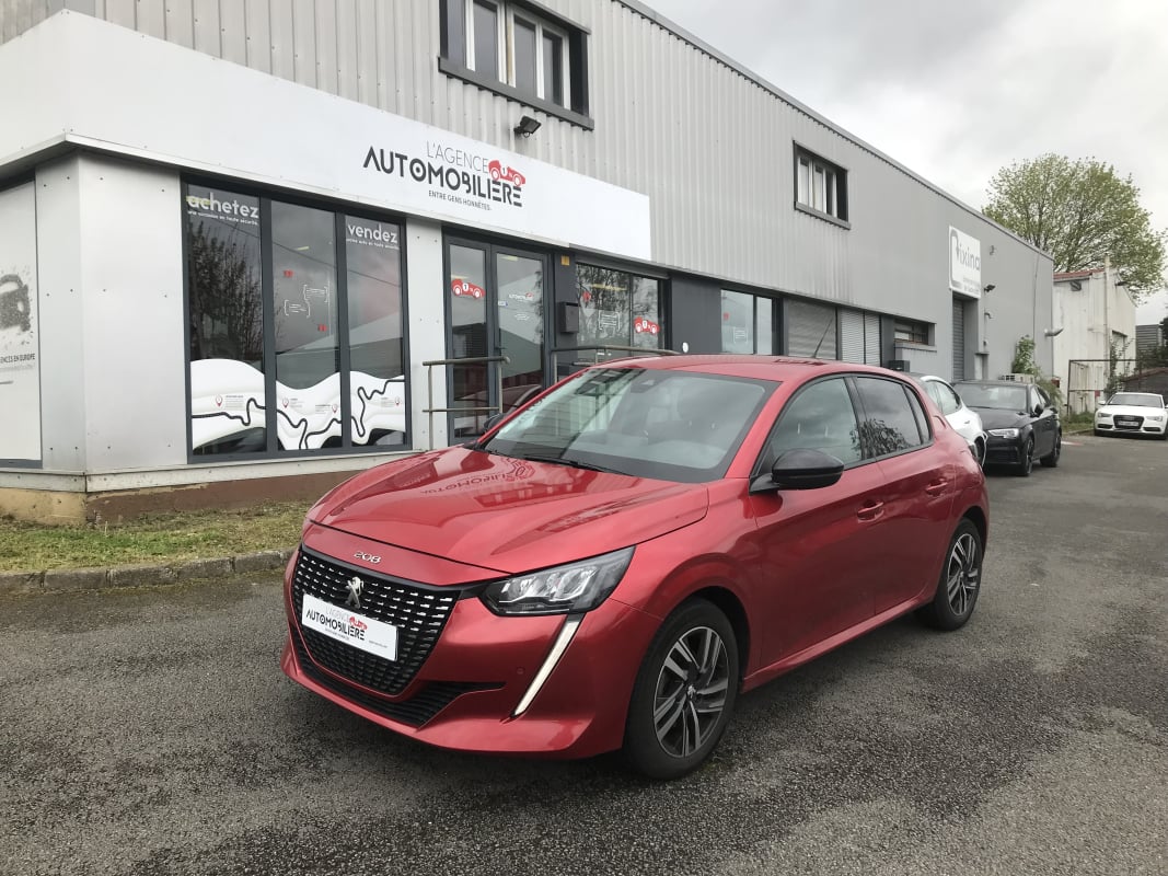 Peugeot 208 1.2 PURETECH EAT8 PACK CONFORT 130 CH — 1