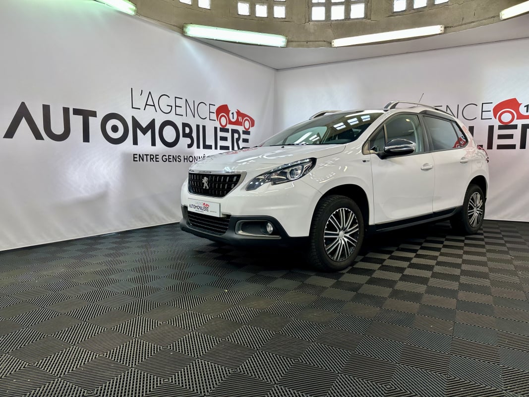 Peugeot 2008 1.2 PureTech 82ch BVM5 Style (Distribution faite) — 1
