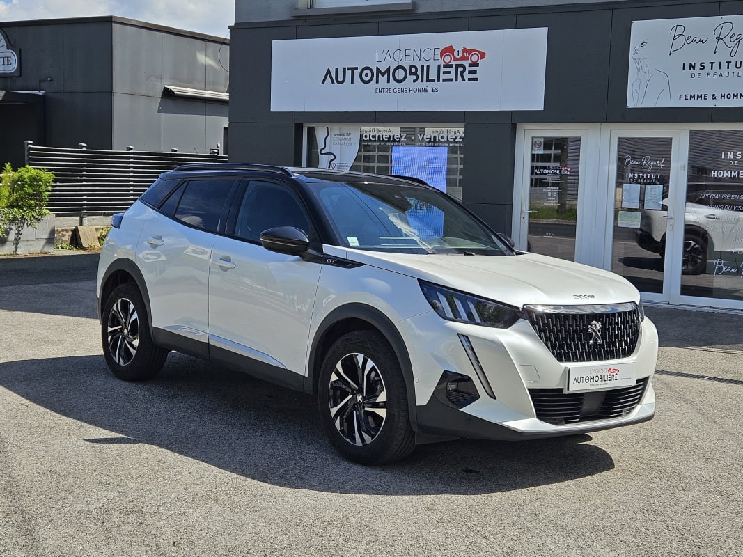 Peugeot 2008 1.5 HDI 130 CV EAT 8 GT - FOCAL - BLANC NACRE — 1