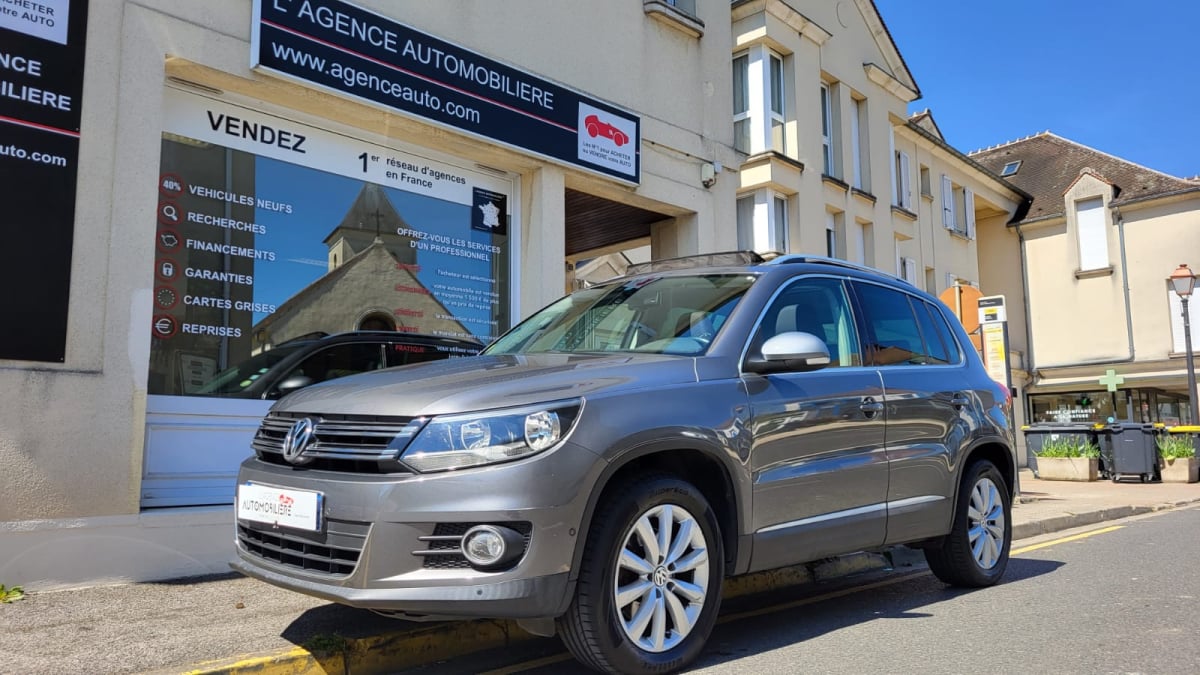 Volkswagen Tiguan 2.0 TDI 110 SPORTLINE+options! — 1