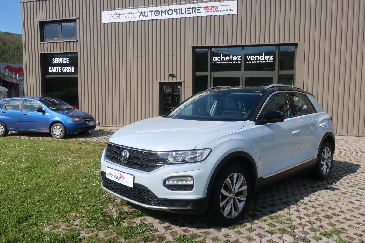 Volkswagen T-roc 1.0 TSI 12V Carat 116Cv — 1