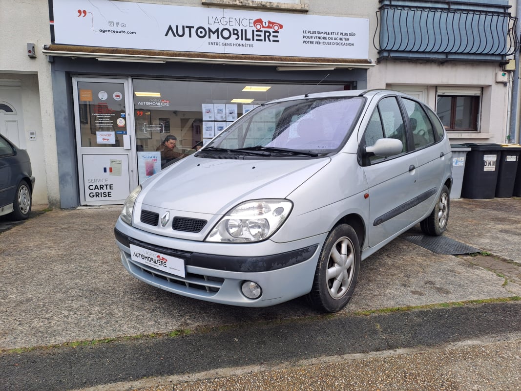 Renault Scenic Phase2 1.6i 107cv RXT - DISTRIBUTION NEUVE — 1