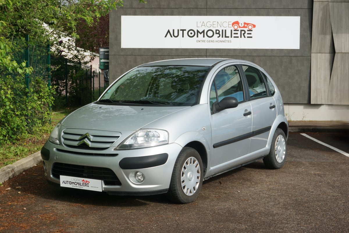 Citroen C3 Phase 2 1.4 i 75 ch - 2EME MAIN — 1