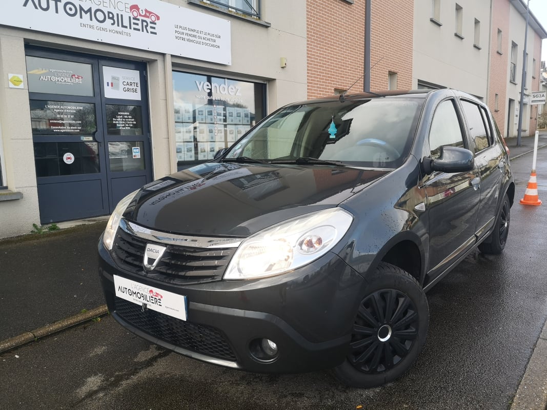 Dacia Sandero 1.4 MPI 75cv GPL laureate — 1