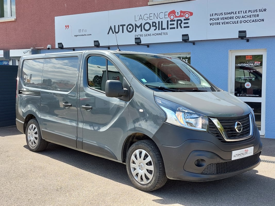 Nissan NV300 FOURGON L1H1 2T8 2.0 DCI 120 BVM 1ERE MAIN — 1