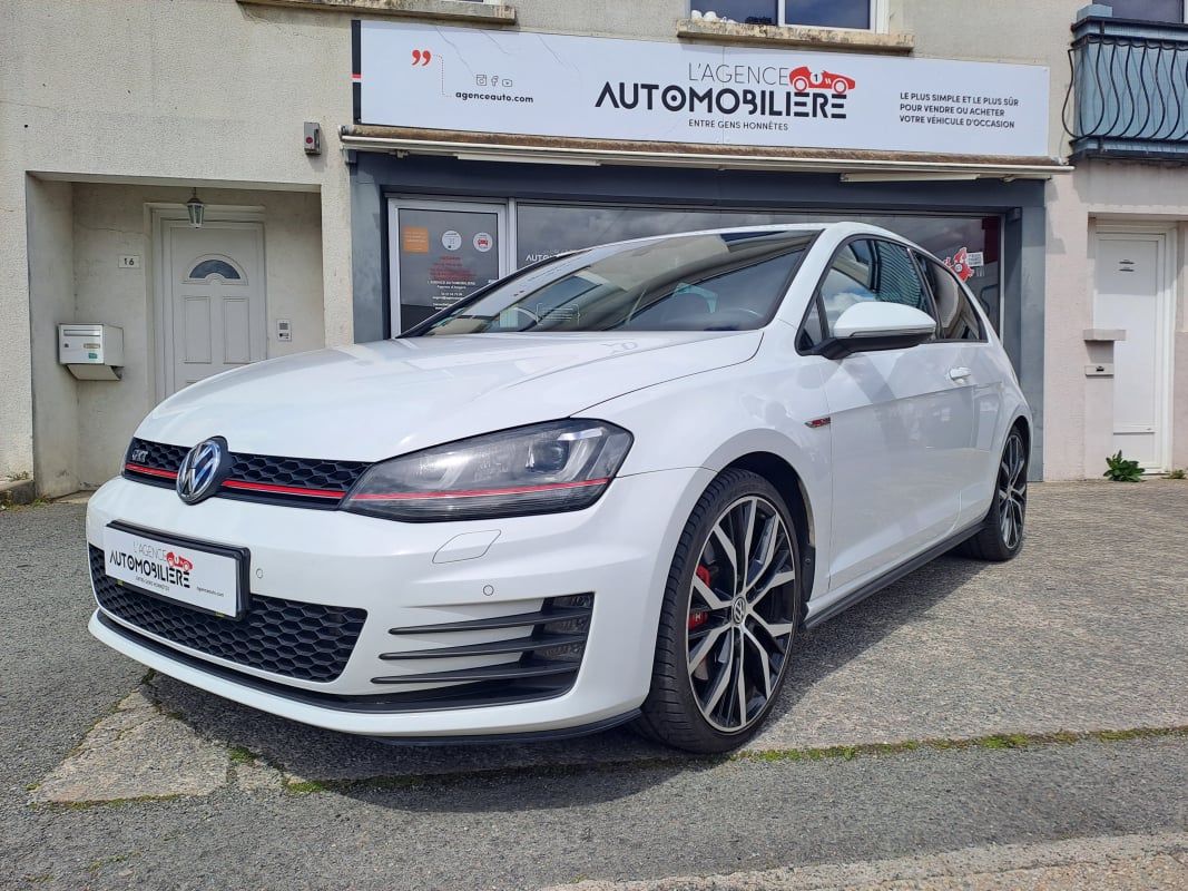 Volkswagen Golf VII GTI PERFORMANCE 2.0 DSG6 230cv - Suivi Volkswagen — 1