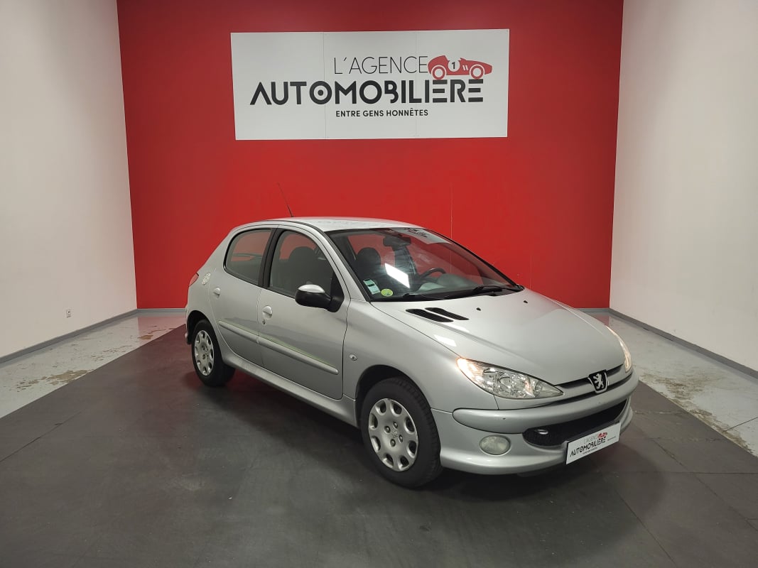 Peugeot 206 PEUGEOT 206 1.4 75 CH 5 PORTES EDITION XBOX — 1