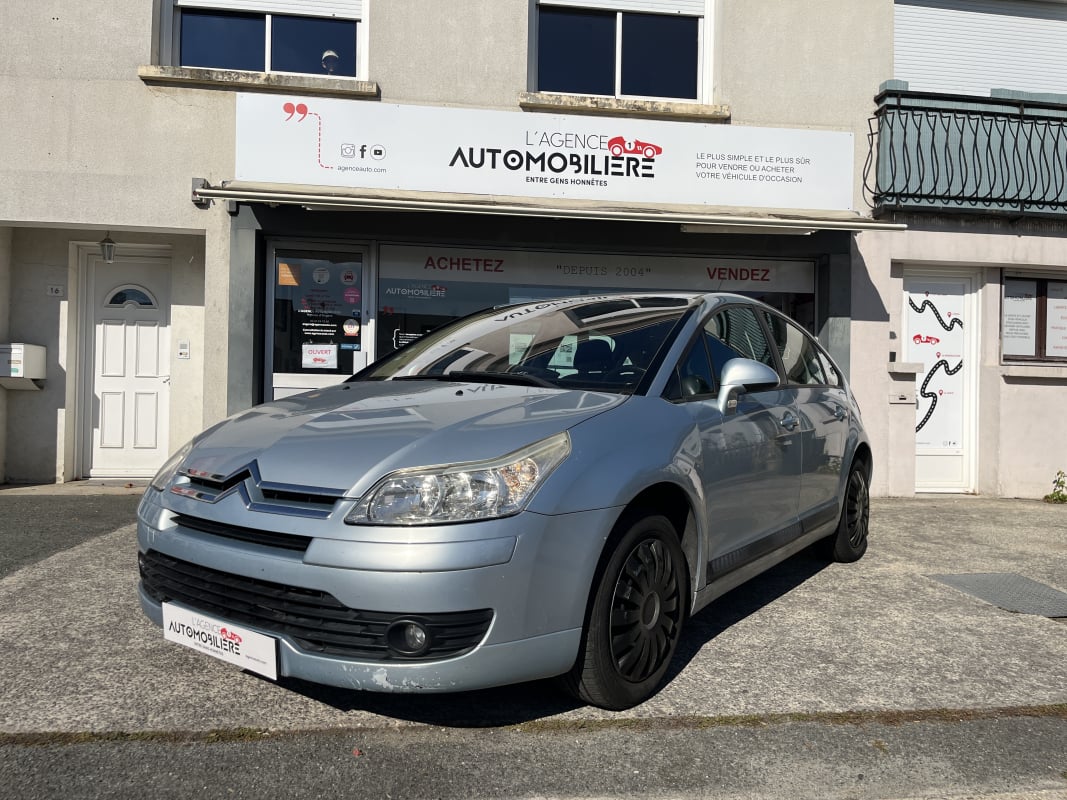 Citroen C4 1.6 HDi 90cv Confort - Distribution neuve — 1