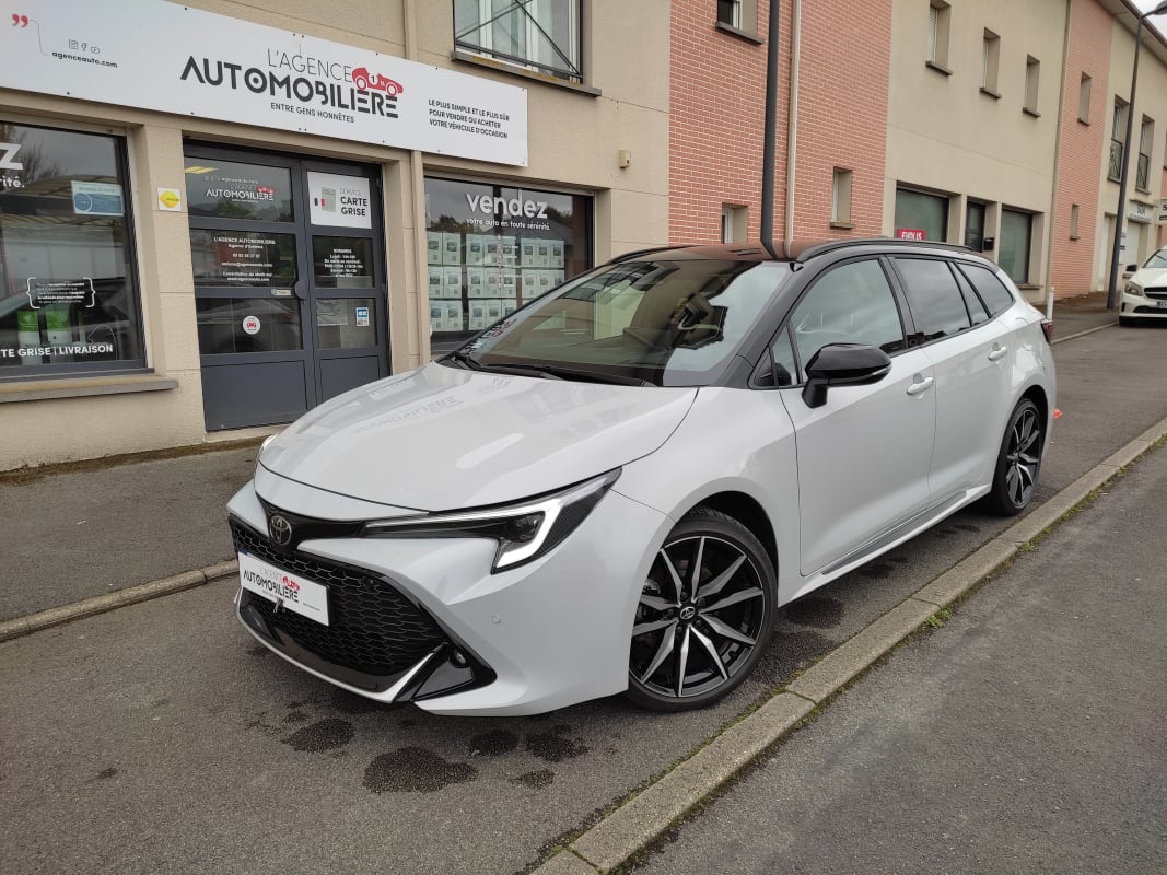 Toyota Corolla TOURING SPORTS HYBRIDE 196 GR SPORT PACK TECHNO — 1