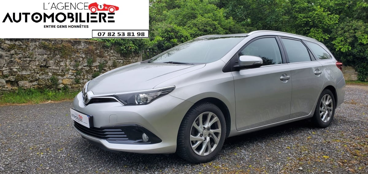 Toyota Auris Touring Sport 1.6 D4D 110 Dynamic — 1