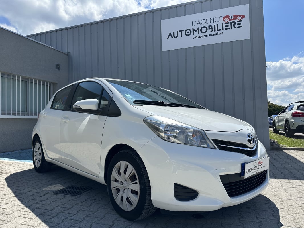 Toyota Yaris 1.3 VVTI 16V 100CV MULTIDRIVE BVA — 1
