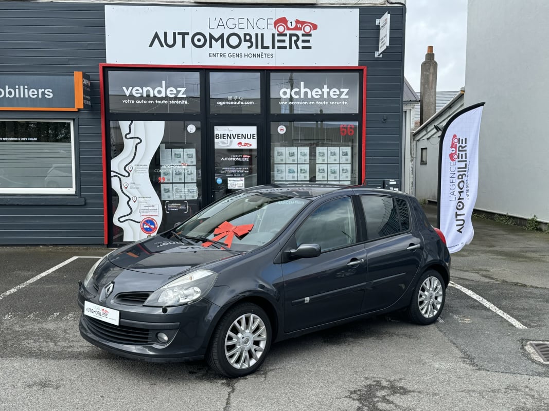 Renault Clio 3 1.5 DCi 85ch BVM5 EXCEPTION PACK CUIR 5p — 1