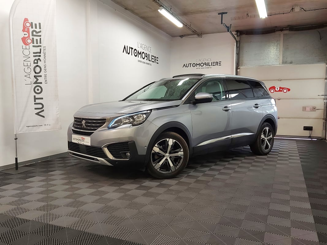 Peugeot 5008 II (2) 1.2 PURETECH 130 S&S ALLURE PACK EAT8 — 1
