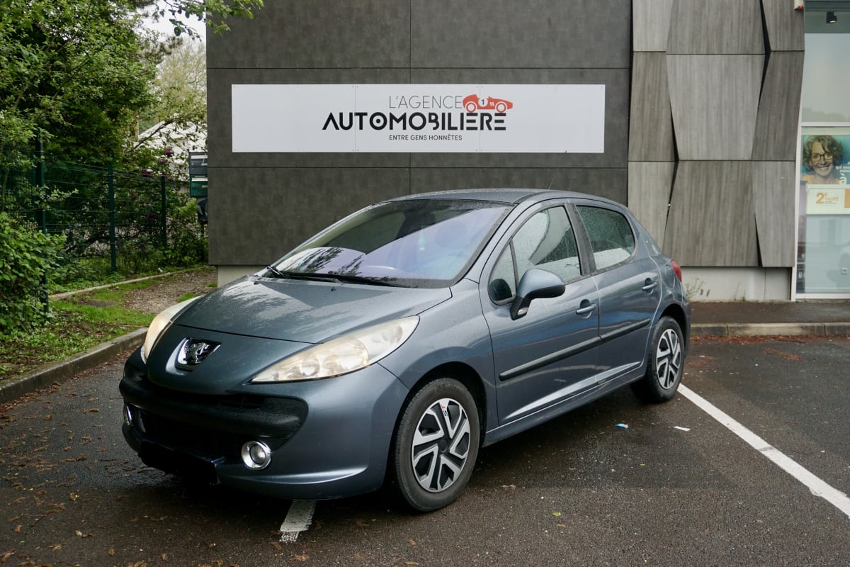 Peugeot 207 1.4 VTi 16V 95ch Trendy — 1