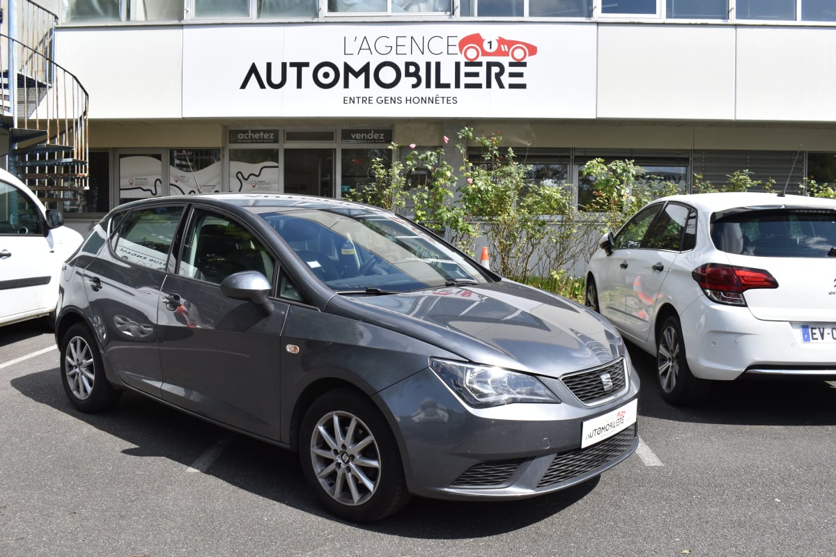 Seat Ibiza CONNECT Phase 3 5 Portes 1.2 TSI 90 cv — 1