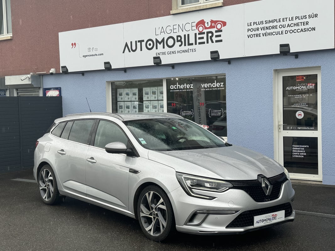 Renault Megane IV Estate dCi 165 Energy EDC GT — 1