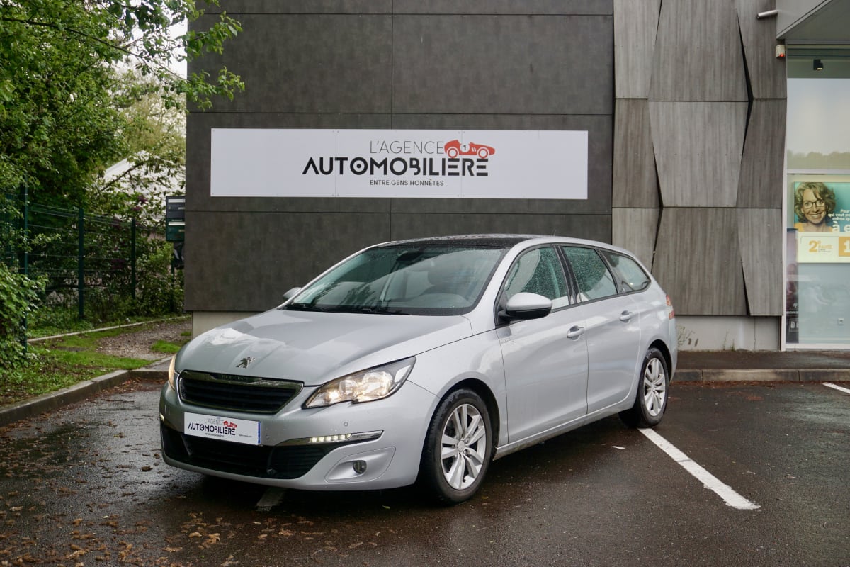 Peugeot 308 SW 1.6 BlueHDi 120ch BVM6 Business Pack toit panoramique — 1