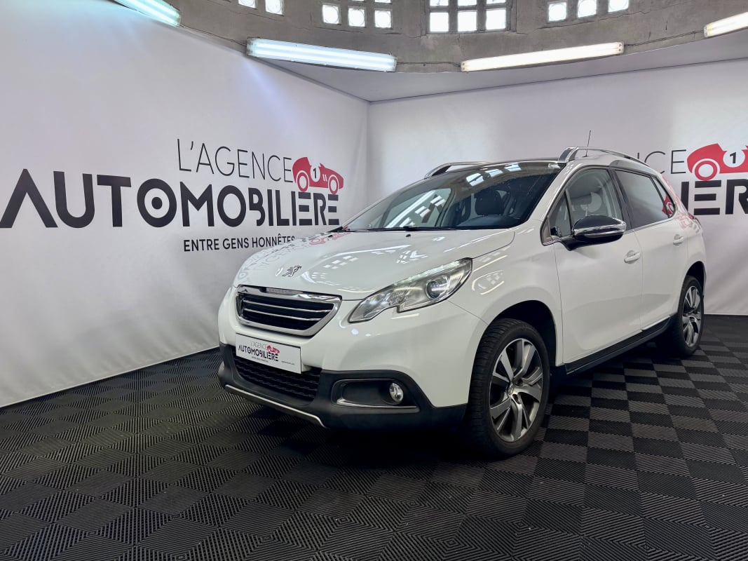 Peugeot 2008 GENERATION-I 1.6 VTI 120 FELINE TITANE — 1