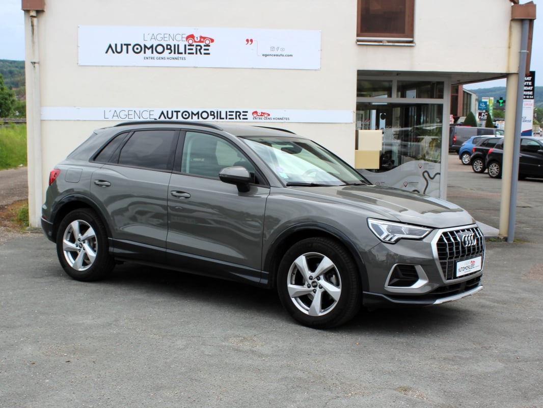 Audi Q3 35 TFSI 150 CH S-line S-tronic 7 — 1