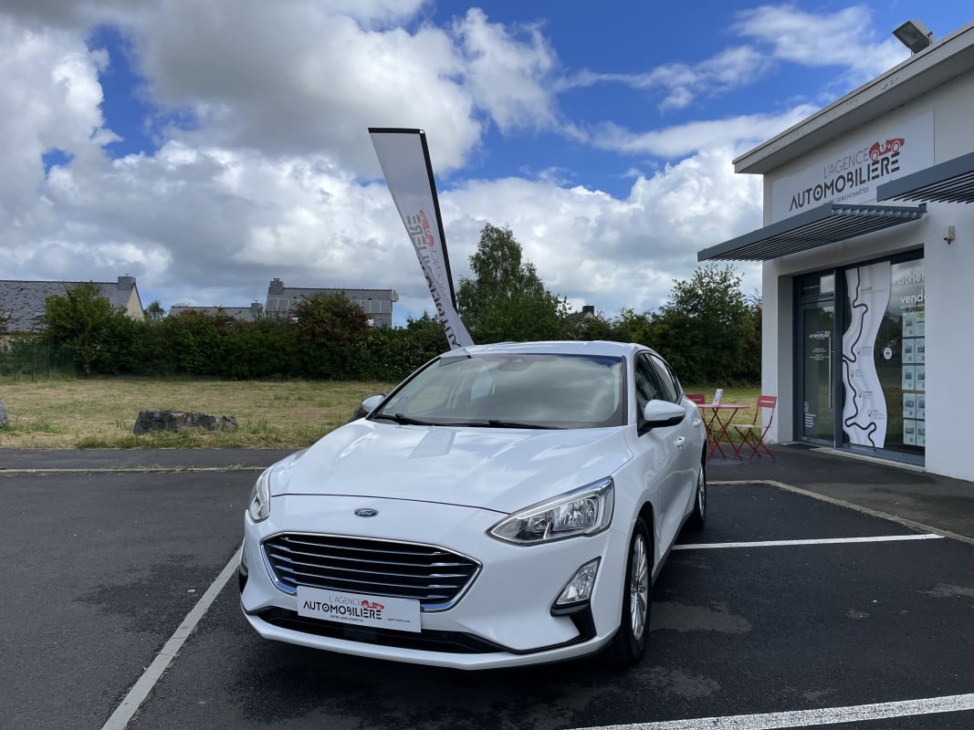 Ford Focus IV 1.0 ECOBOOST 125 S&S TITANIUM 5P — 1