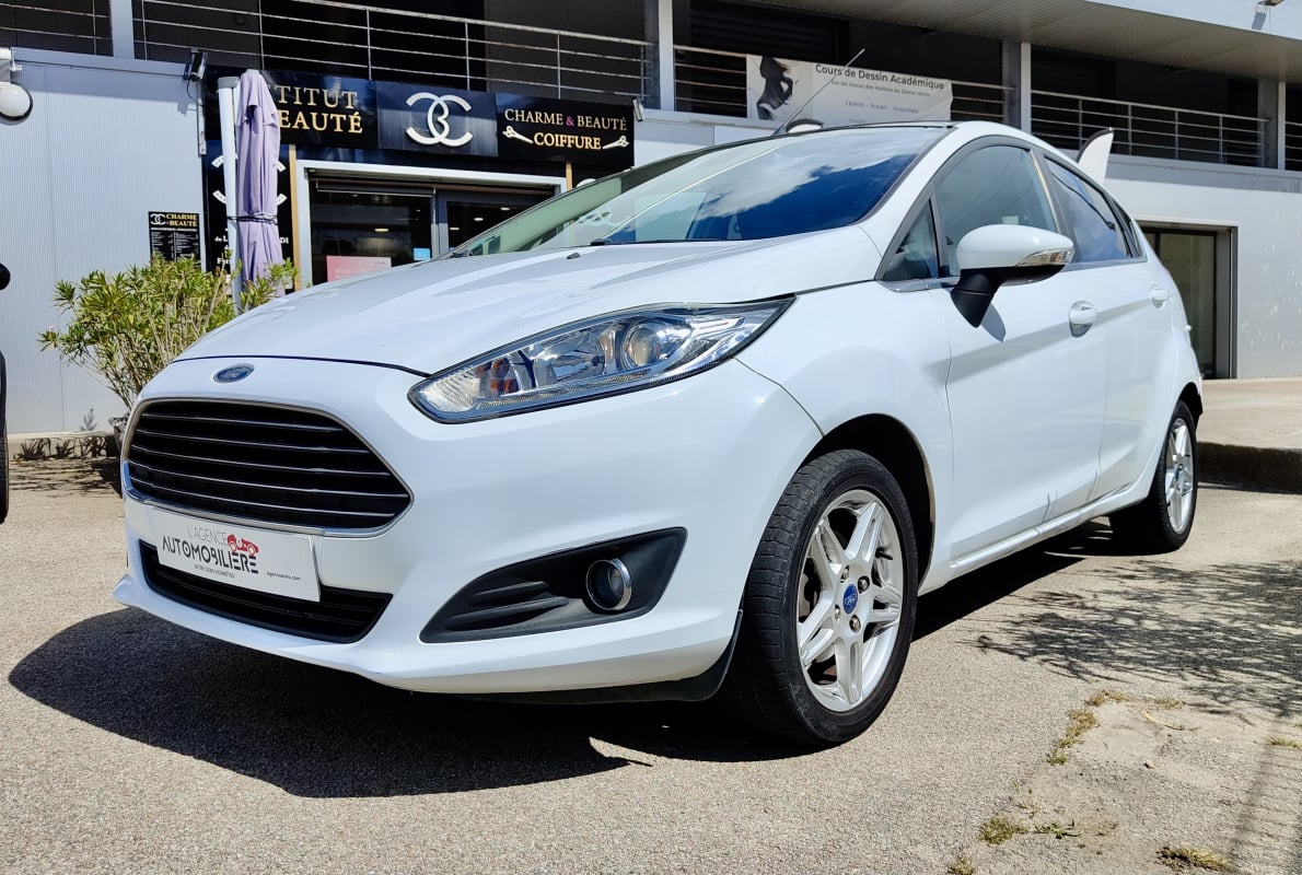 Ford Fiesta 1.0 ECOBOOST 100 TITANIUM START-STOP — 1